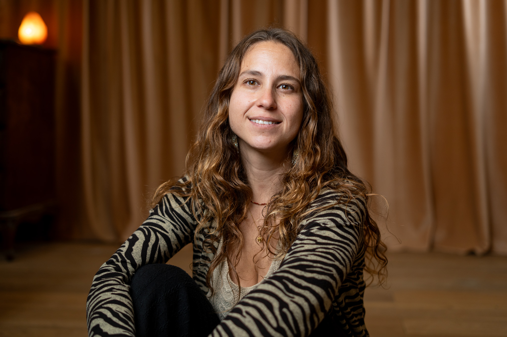 משתתפת באירוע פוטוהאנג